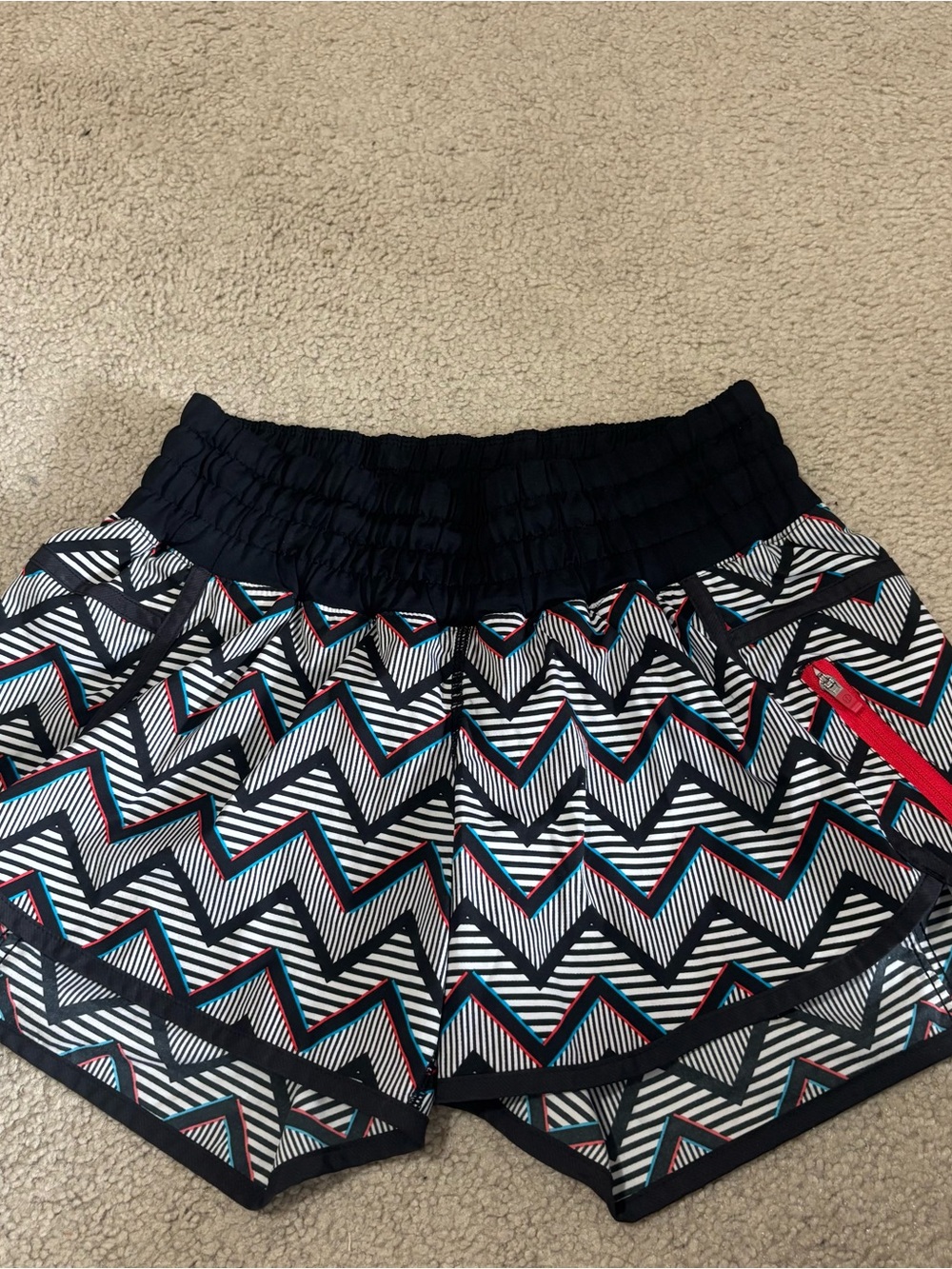 *RARE* Lululemon Seawheeze Tracker II Shorts *LIMITED EDITION*